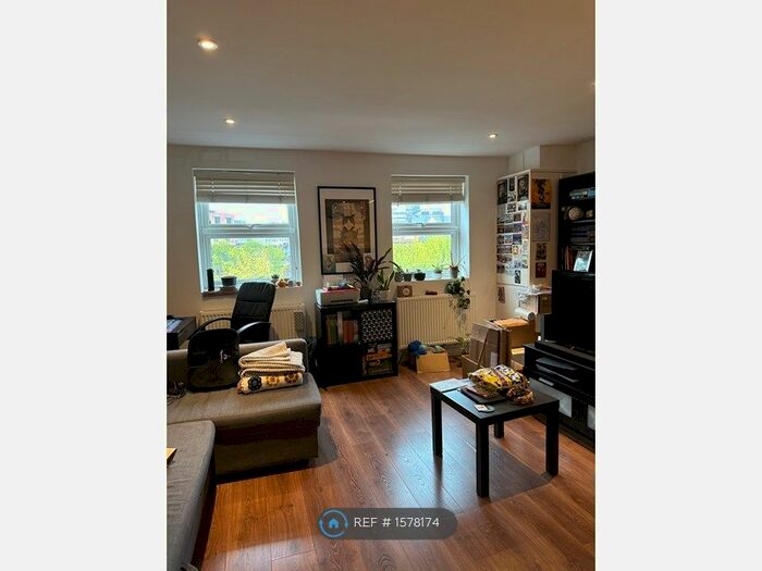 1 Bedroom Flat To Rent In Woolwich New Road, London, SE18