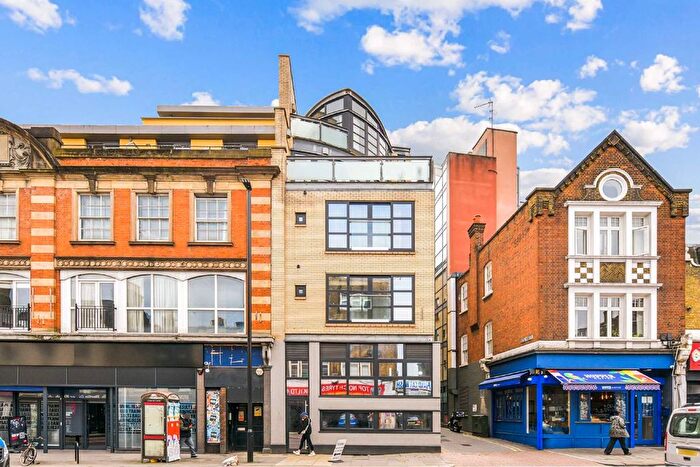 2 Bedroom Flat To Rent In Wandsworth High Street, Wandsworth, SW18