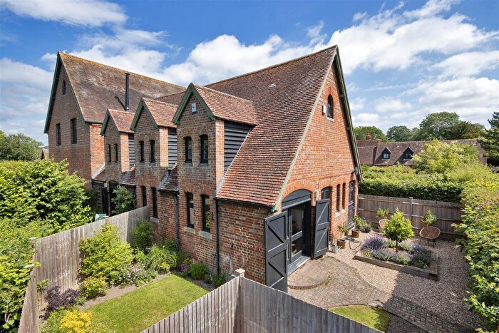 2 Bedroom Semi-Detached House For Sale In Home Farm Close, Leigh, TN11