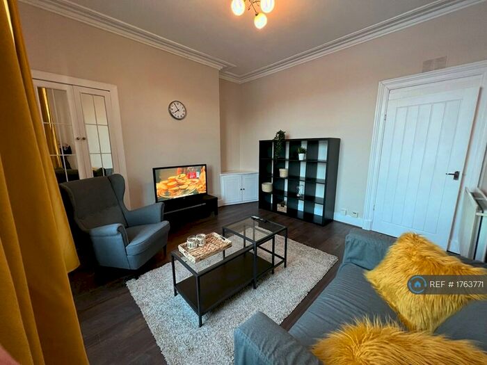 2 Bedroom Flat To Rent In Holland Street, Aberdeen, AB25