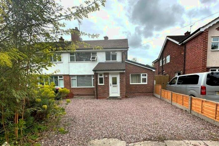 4 Bedroom Semi-Detached House To Rent In Beach Road, Northwich, CW8