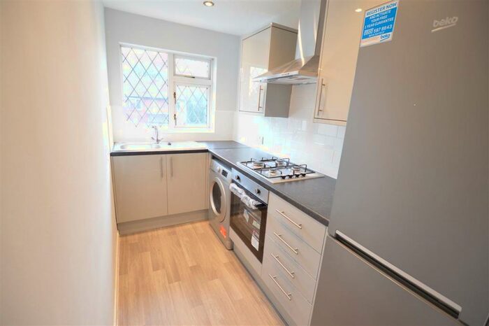 1 Bedroom Apartment To Rent In Carnegie Avenue, Dudley Port, Tipton, DY4