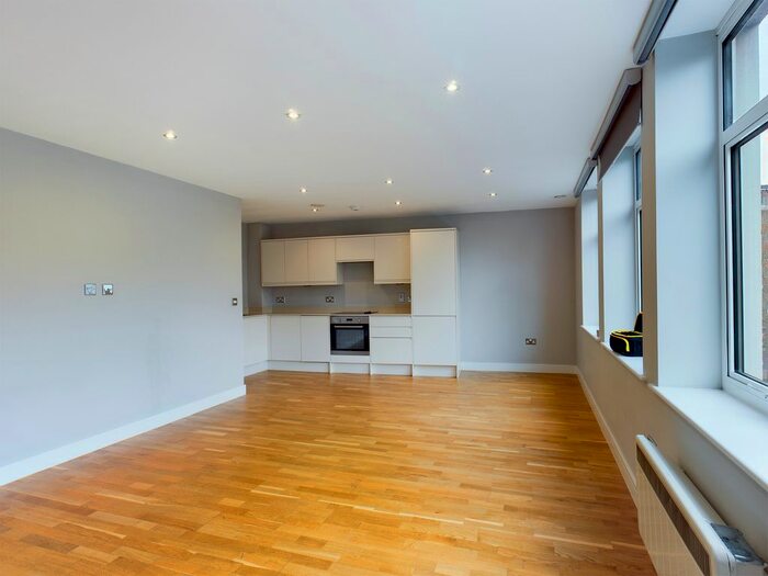 1 Bedroom Flat To Rent In High Street, Beckenham BR3