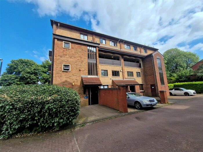 1 Bedroom Apartment To Rent In Bristol Road South, Rednal, Birmingham, B45