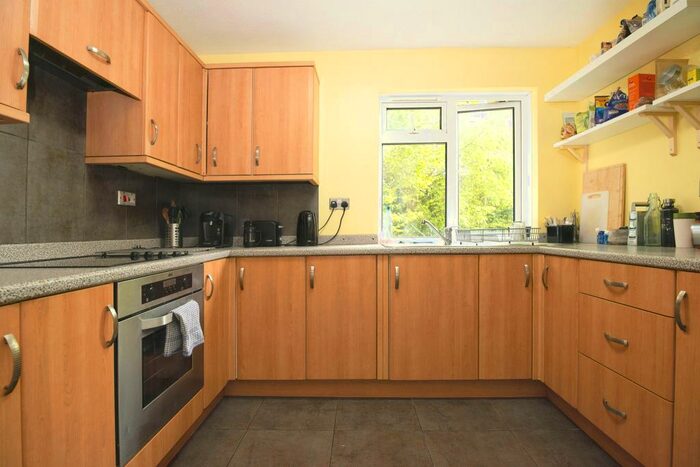 2 Bedroom Apartment To Rent In Catherine Drive, Tongwynlais, CF15