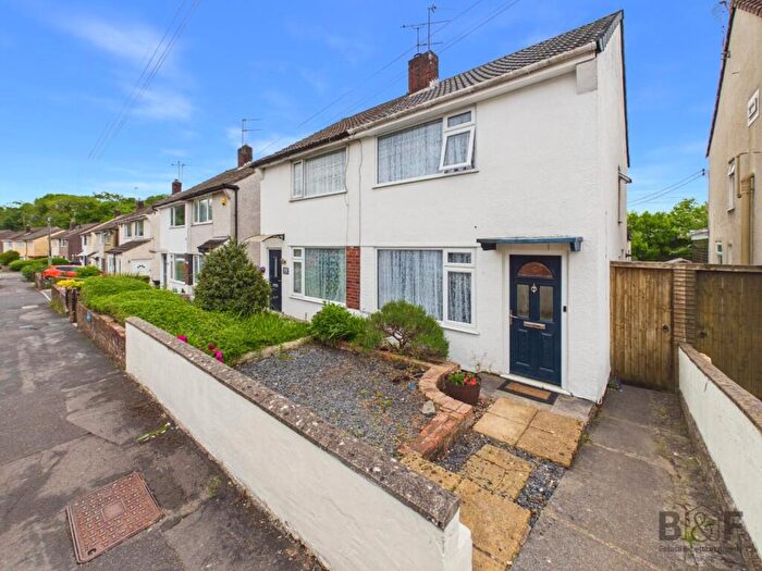 3 Bedroom Semi-Detached House For Sale In Fairlyn Drive, Kingswood, BS15