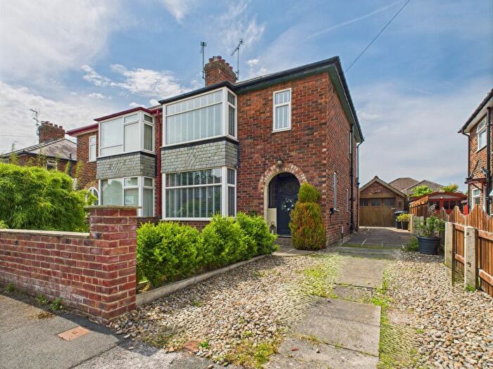 3 Bedroom Semi-Detached House To Rent In St Johns Drive, Harrogate, HG1