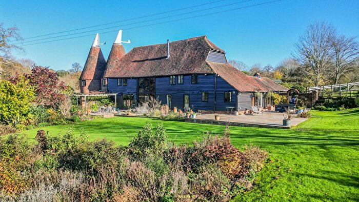 4 Bedroom Barn Conversion For Sale In The Common, Sissinghurst, Cranbrook, TN17