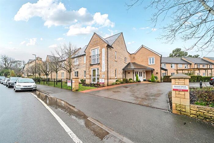 1 Bedroom Property To Rent In Beecham Lodge, Cirencester, GL7