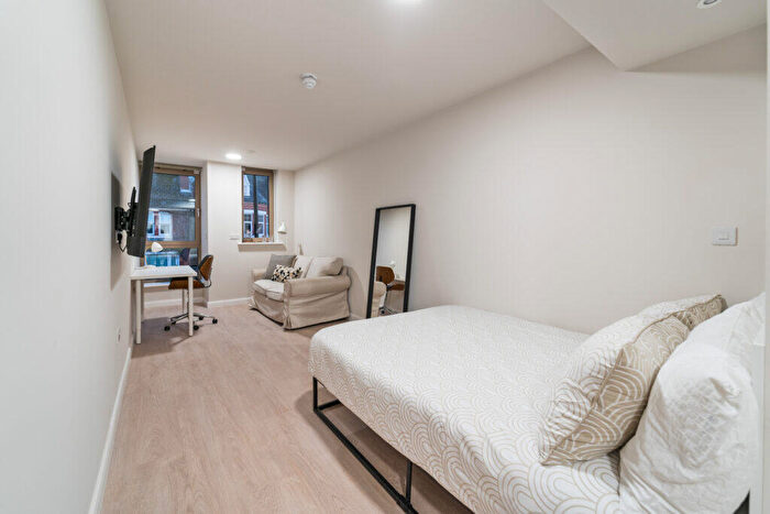 Studio To Rent In Southgate, Selly Oak, Birmingham, B29