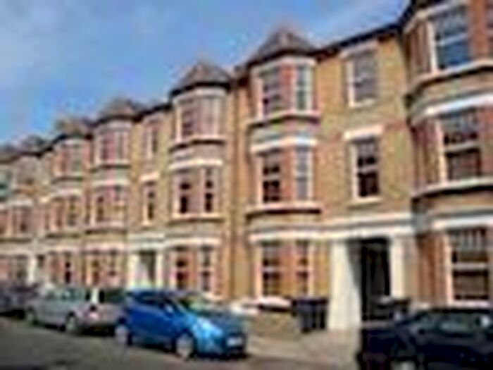 2 Bedroom Flat To Rent In Edgeley Road, Clapham, SW4