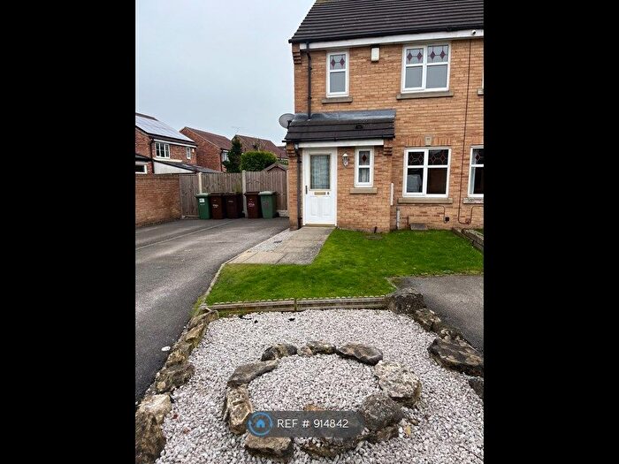 2 Bedroom Semi-Detached House To Rent In Champion Avenue, Castleford, WF10