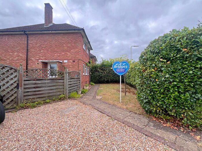 3 Bedroom House To Rent In Basingbourne Road, Fleet, GU52