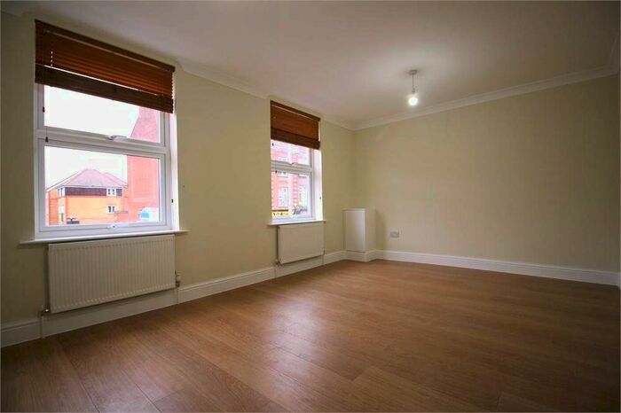 1 Bedroom Flat To Rent In High Street, Walthamstow, London, E17