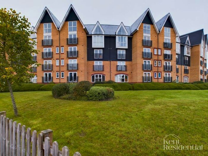 2 Bedroom Flat To Rent In Scotney Gardens, St Peters Street, Maidstone, Kent, ME16