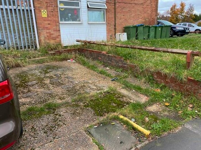 Garage / Parking To Rent In Warren Avenue, Southampton, Hampshire, SO16