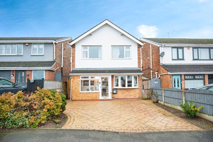 4 Bedroom Detached House For Sale In St Leonards View, Dordon, B78