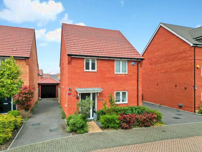 3 Bedroom Detached House To Rent In Lawrence Place, Shinfield, Reading, Berkshire, RG2