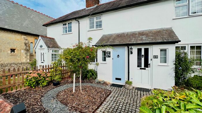 2 Bedroom Terraced House To Rent In College Street, Petersfield, GU31