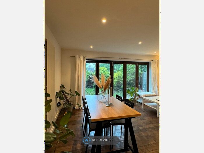 3 Bedroom Terraced House To Rent In Belmont Park Close, London, SE13