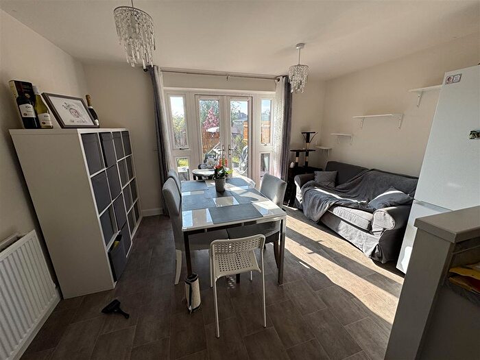 3 Bedroom Semi Detached House For Sale In Asgard Avenue, Warsop, Mansfield, NG20