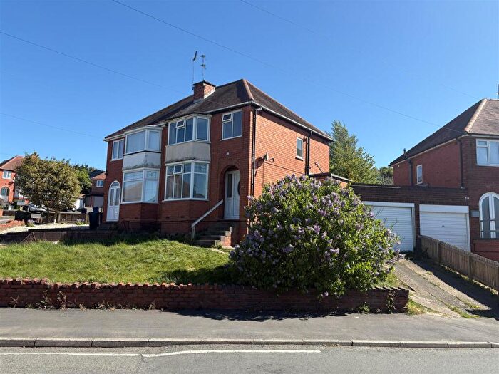3 Bedroom Semi-Detached House For Sale In Sledmore Road, Dudley, DY2