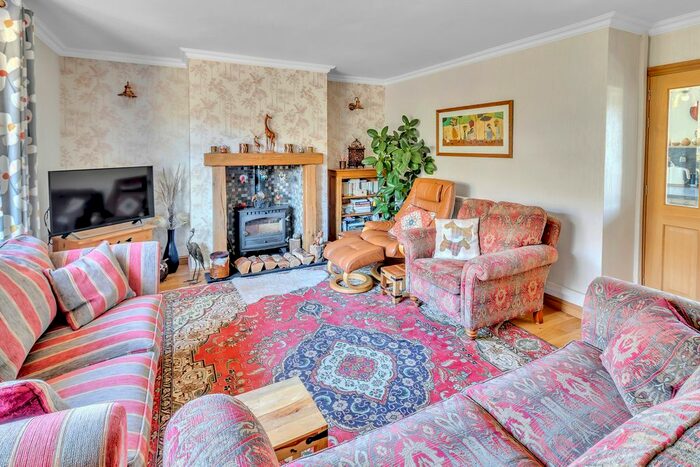 3 Bedroom Detached Bungalow For Sale In Harvelin Park, Todmorden, OL14