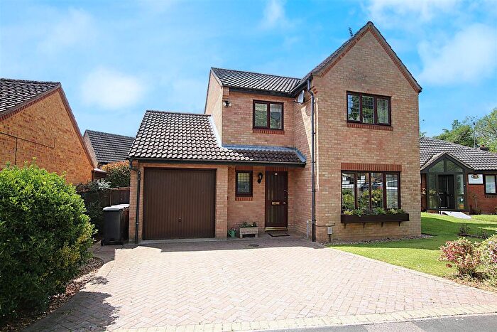 3 Bedroom Detached House For Sale In Barn Owl Close, East Hunsbury, NN4