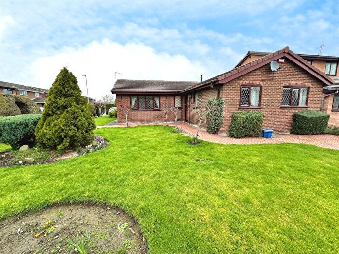 3 Bedroom Bungalow To Rent In Becconsall Drive, Crewe, Cheshire, CW1