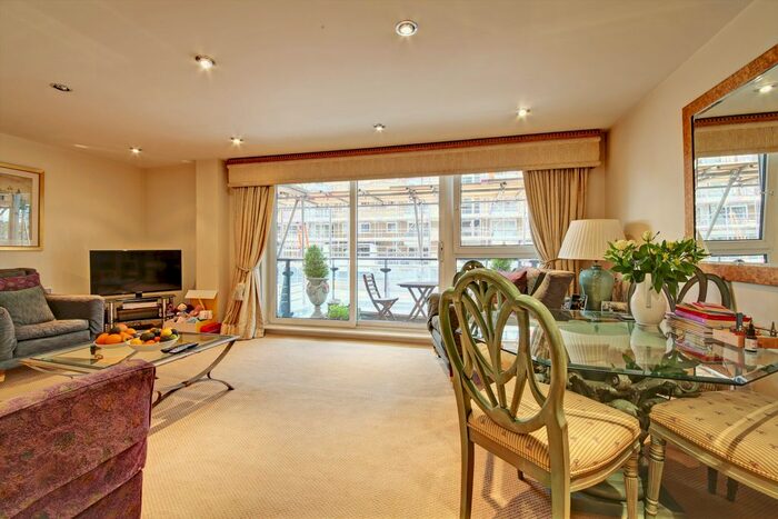2 Bedroom Flat To Rent In Smugglers Way, London, SW18