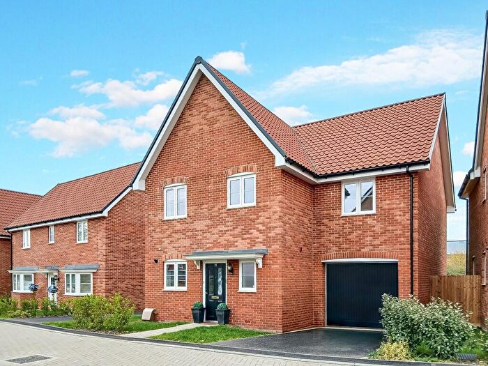 4 Bedroom Detached House To Rent In Southlands Farm Way, Wickford, Essex, SS11