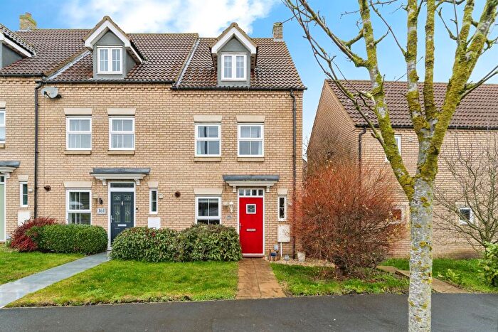 3 Bedroom Town House For Sale In Kings Avenue, Ely, CB7