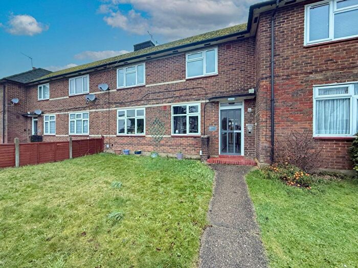 1 Bedroom Property For Sale In Gosforth Lane, Watford, WD19