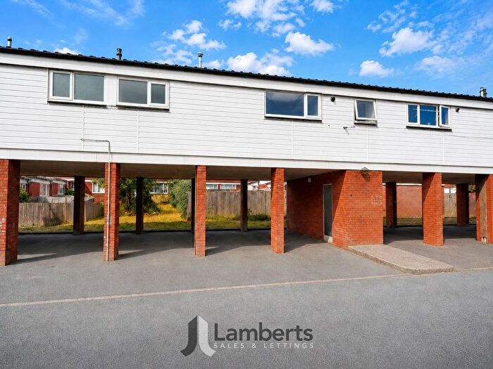 2 Bedroom Flat For Sale In Deans Close, Churchill South, B98