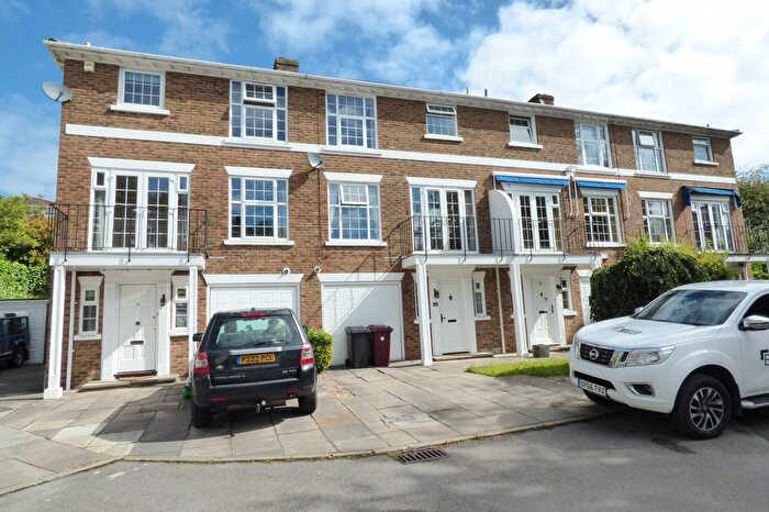 4 Bedroom Terraced House To Rent In Heathfield Close, Midhurst, West Sussex, GU29