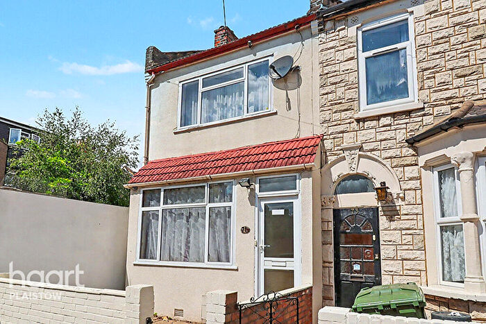 2 Bedroom End Of Terrace House For Sale In Olive Road Plaistow, London, E13