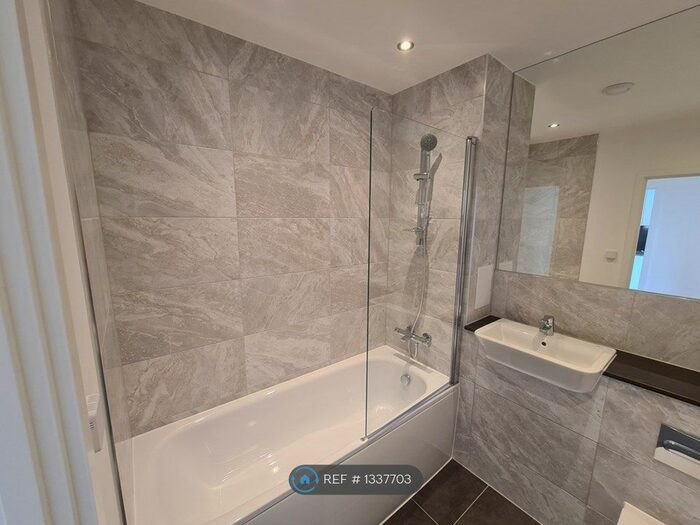 1 Bedroom Flat To Rent In Olympic Park Avenue, London, E20