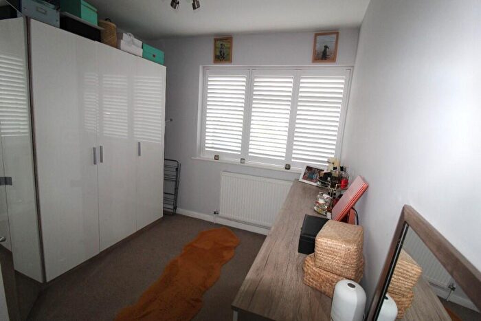 2 Bedroom Semi-Detached Bungalow For Sale In Devon Gardens, Rochford, Essex, SS4