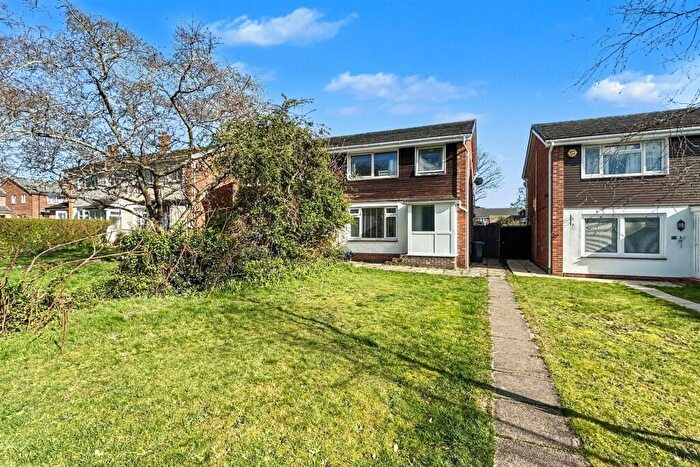 3 Bedroom Semi-Detached House For Sale In Hiltingbury, SO53