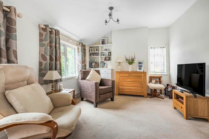 2 Bedroom Cottage To Rent In Cassington, Oxfordshire, OX29