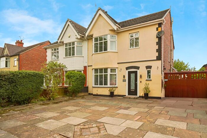 3 Bedroom Semi-Detached House For Sale In Liverpool Road, Southport, Merseyside, PR8