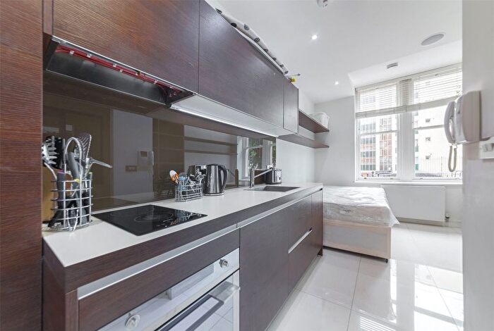 Studio To Rent In Albany House, London, WC1H