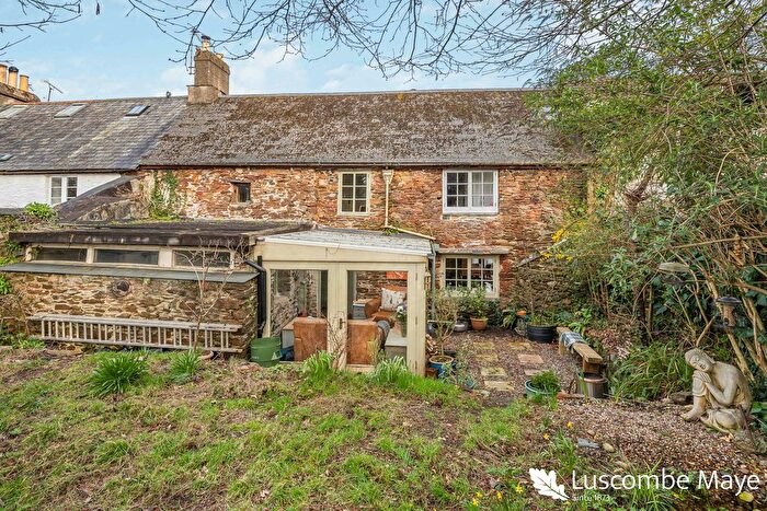 3 Bedroom Terraced House For Sale In Warland, Totnes, TQ9