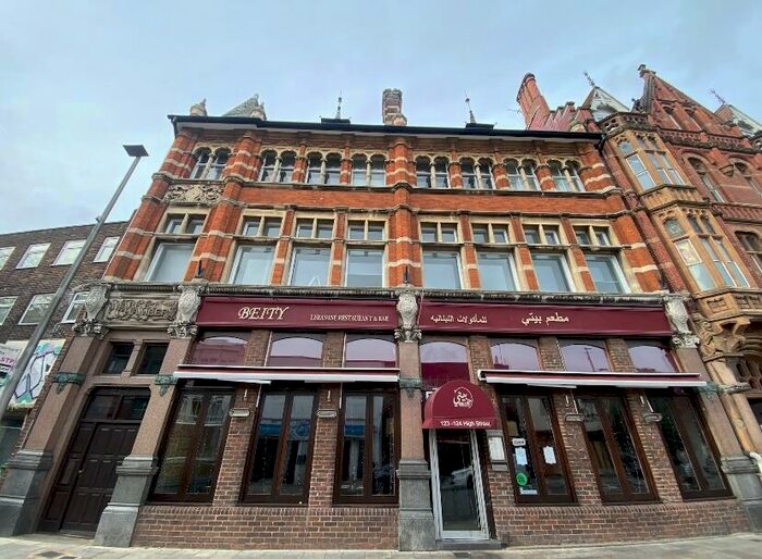 2 Bedroom House To Rent In High Street, SO14