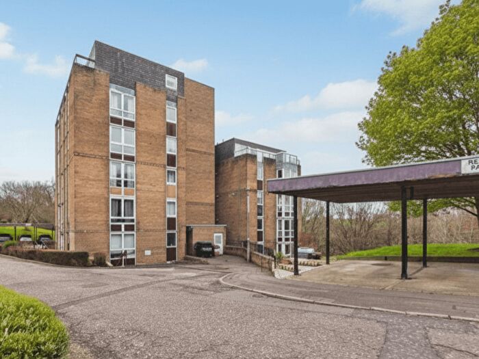 1 Bedroom Flat For Sale In S Fair-A-Far, Cramond, EH4