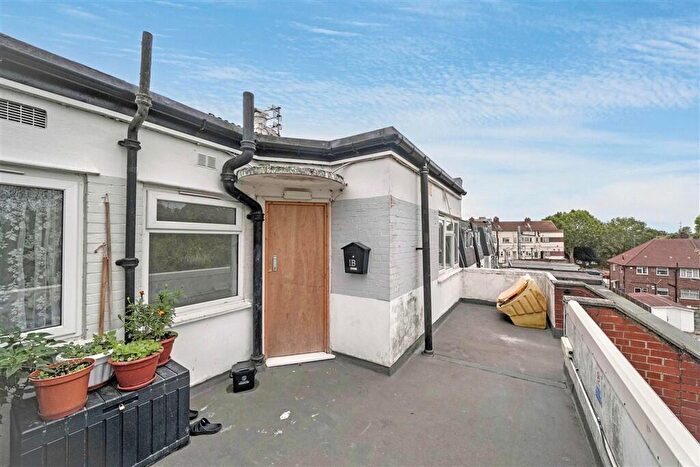 2 Bedroom Flat For Sale In Northolt Road, Harrow, HA2