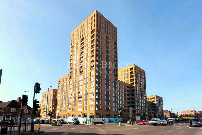 2 Bedroom Flat To Rent In Western Circus, Western Circus, East Acton, W3