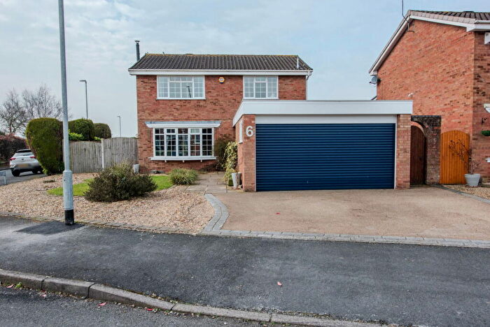 4 Bedroom Detached House For Sale In Bromstead Crescent, Stafford, ST16