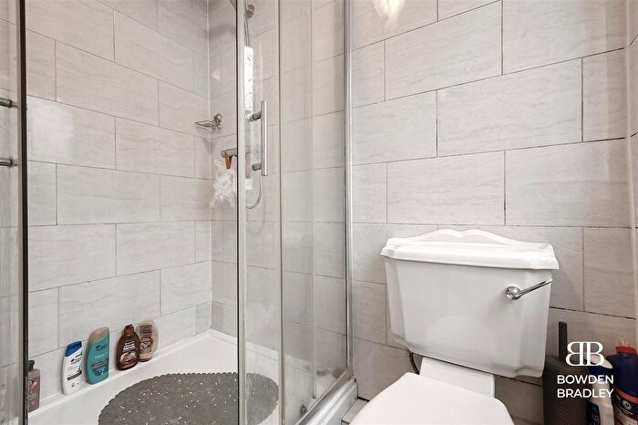 3 Bedroom Terraced House For Sale In Wellesley Road, London, E17