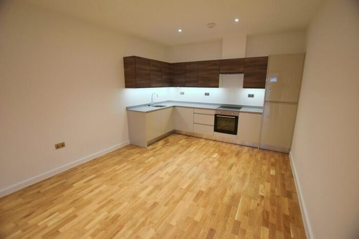 2 Bedroom Apartment To Rent In High Road, Broxbourne, EN10